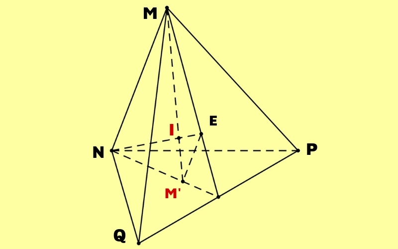 Trọng tâm của hình tứ diện